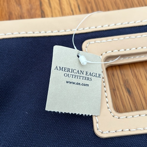 American Eagle outfitter handbag. New with tag. Blue with white stripes. - Picture 4 of 6
